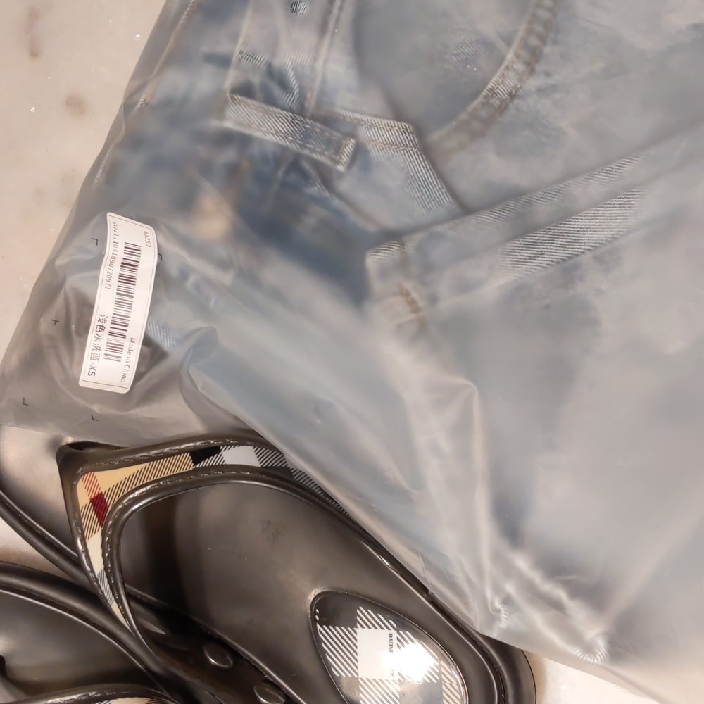 Shein Brand New High Waist Straight Leg Jeans Size 2 - Picture 11 of 12